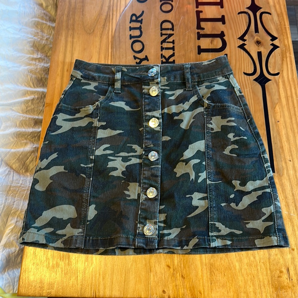 Cute camo skirt barely warn